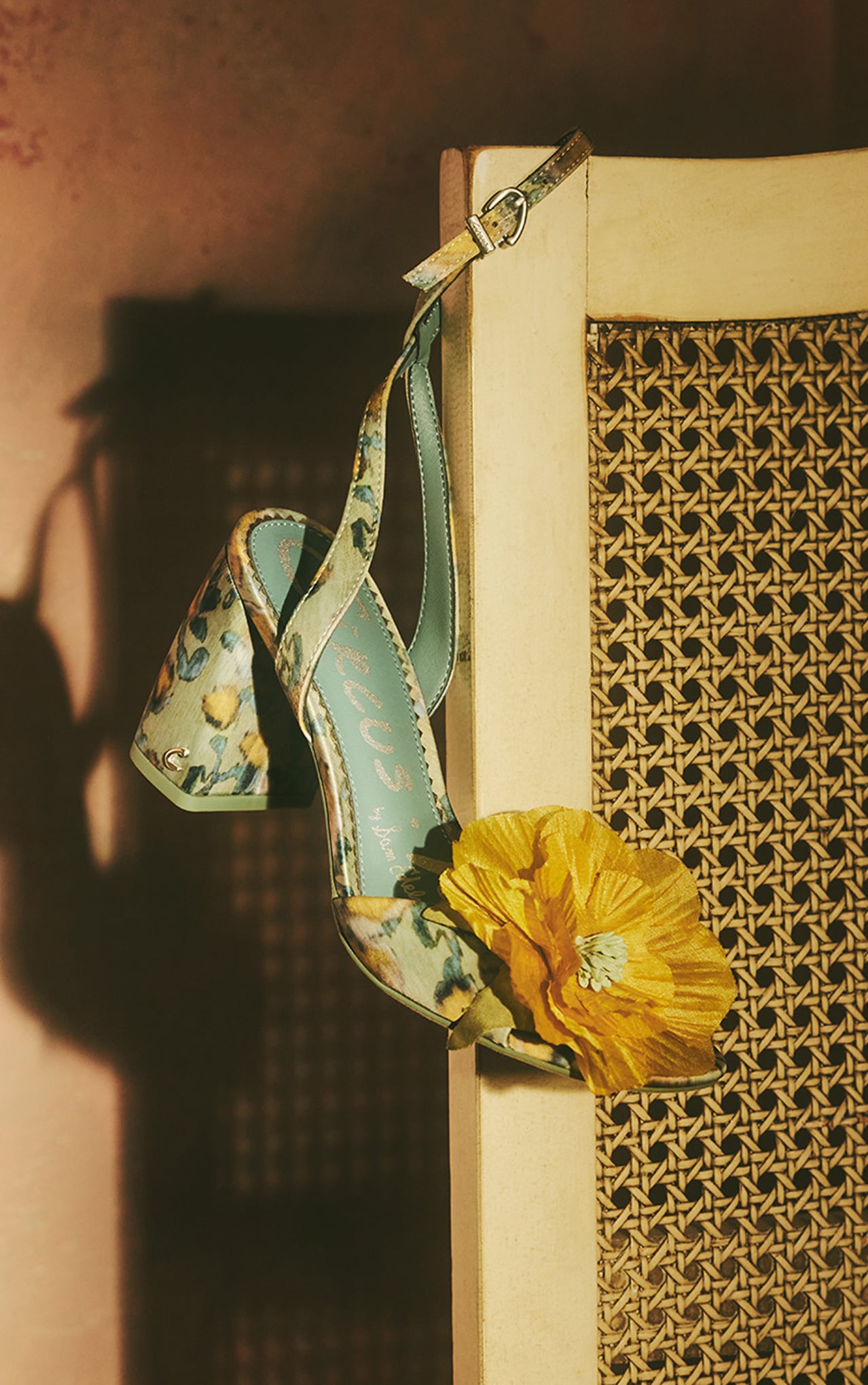 shop floral
