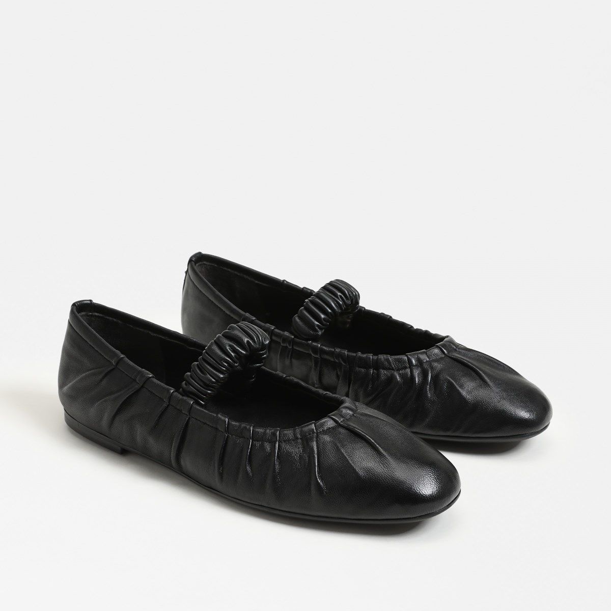 black dress flats women leather ballet A smooth leather upper offers a clean Aerosoles Bell Women's Ballet Flats,