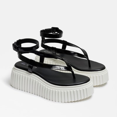 sport bottom sandals