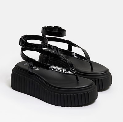 sport bottom sandals